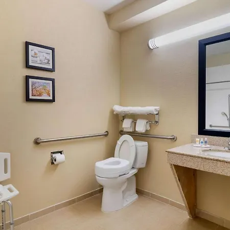 Comfort Inn & Suites Griffin Esterno foto