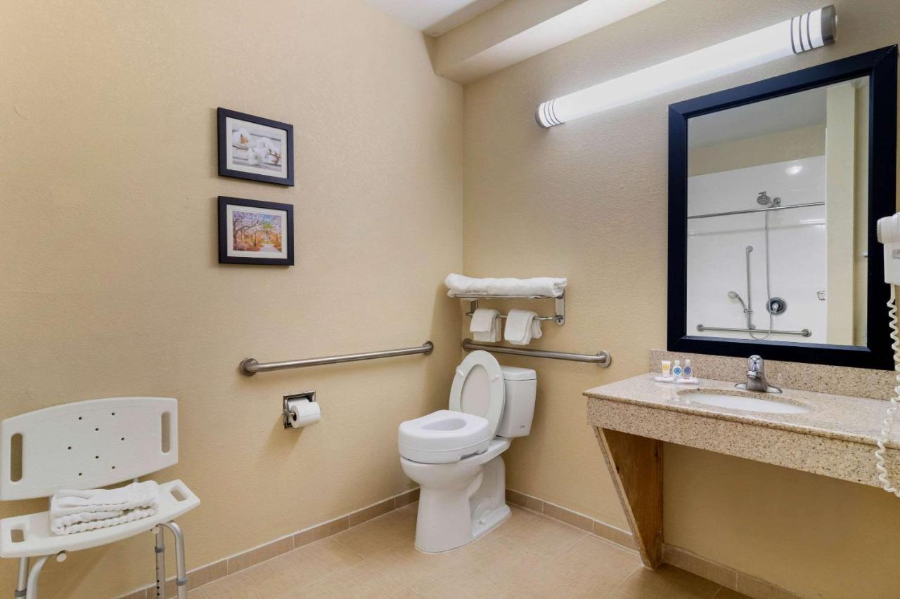 Hotel Comfort &